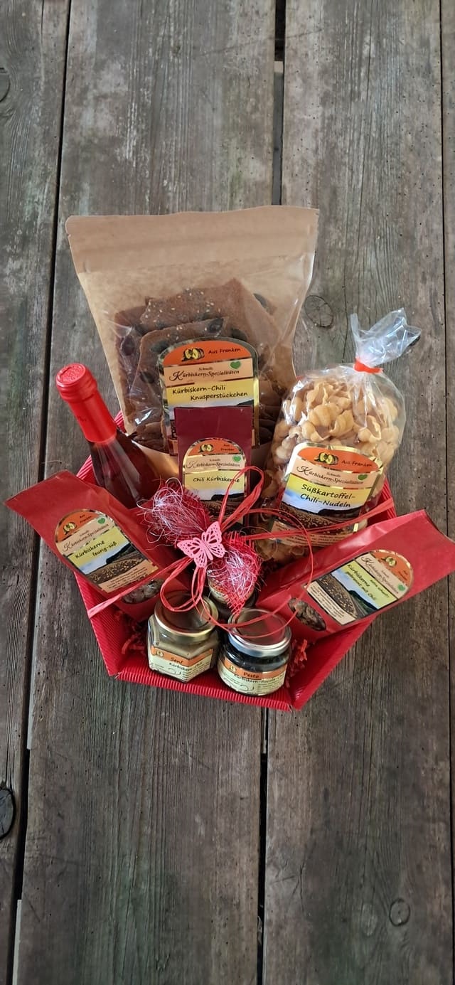 Geschenkkorb Chili | Schnell’s Kürbiskerne GbR Geschenkkorb Chili