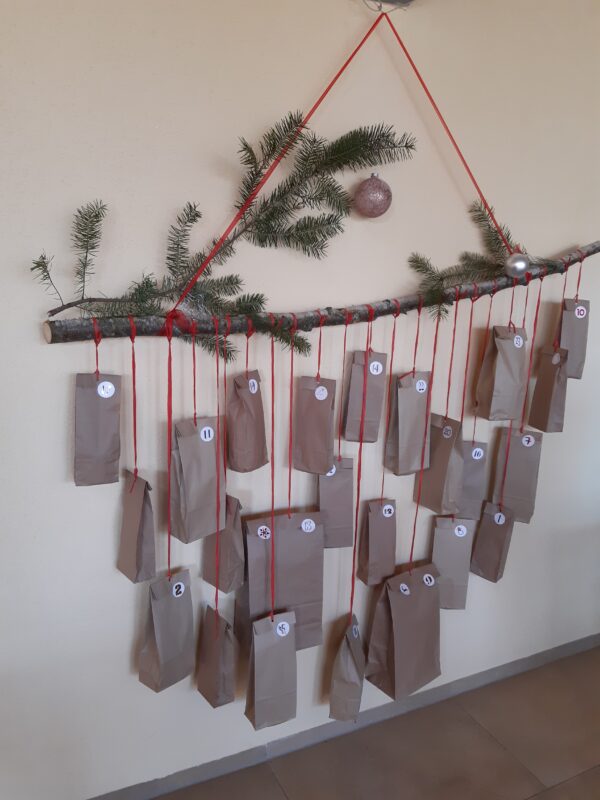 Hofladen-Adventskalender zum Aufhängen